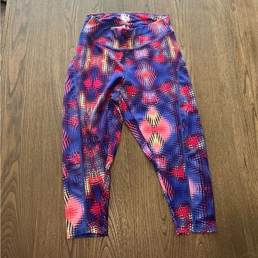 NWT New Look Sport Colorful Geometric Print Athletic Workout Capri Pants Size 2X